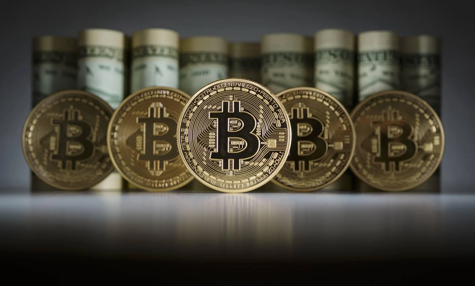 BTC几点收日线？BTC每天几点算收益？